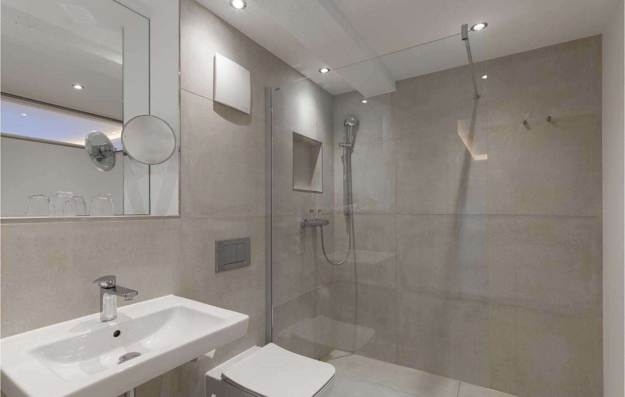 Princess Apartment *
